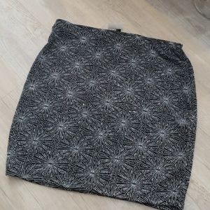 Diamond shape skirt
